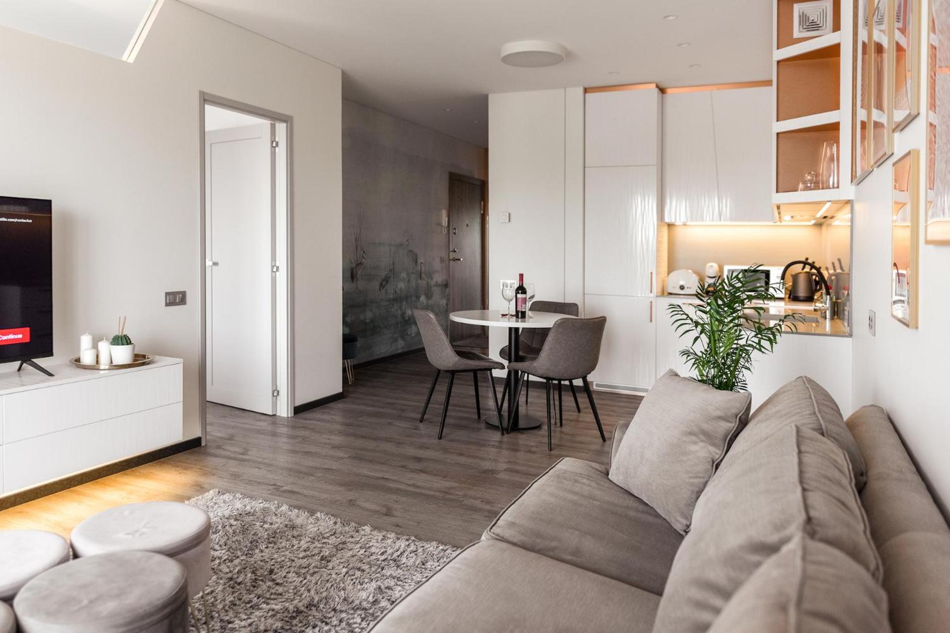 Bright Kaunas Apartment With Castle View Zewnętrze zdjęcie