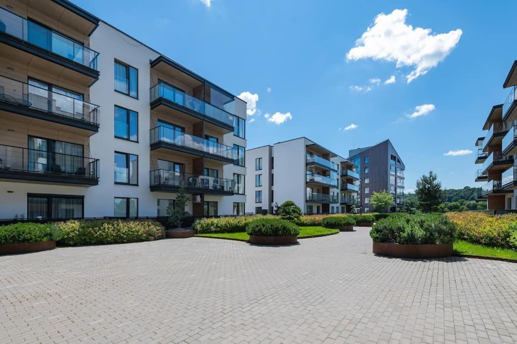Bright Kaunas Apartment With Castle View Zewnętrze zdjęcie