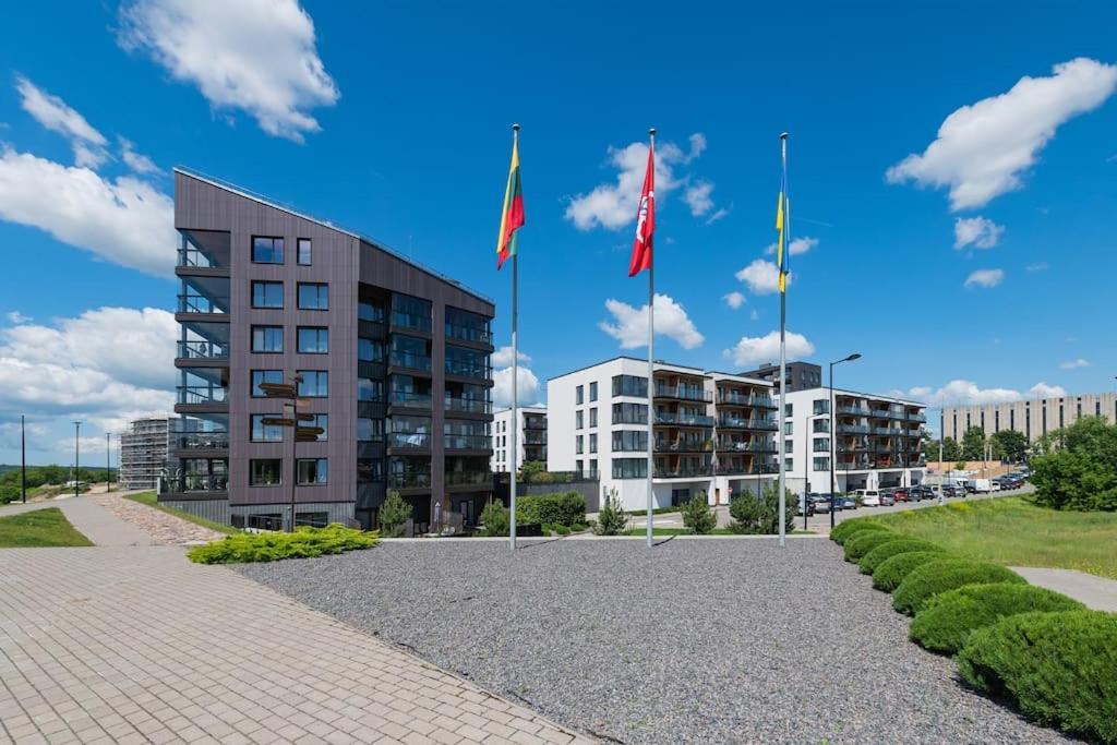 Bright Kaunas Apartment With Castle View Zewnętrze zdjęcie